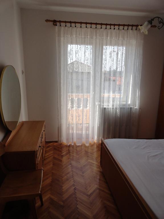 Apartments & Rooms Karmela Banjol Δωμάτιο φωτογραφία