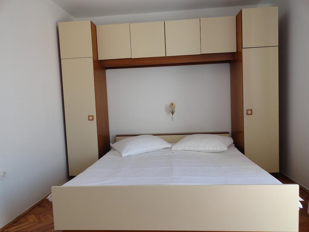 Apartments & Rooms Karmela Banjol Δωμάτιο φωτογραφία